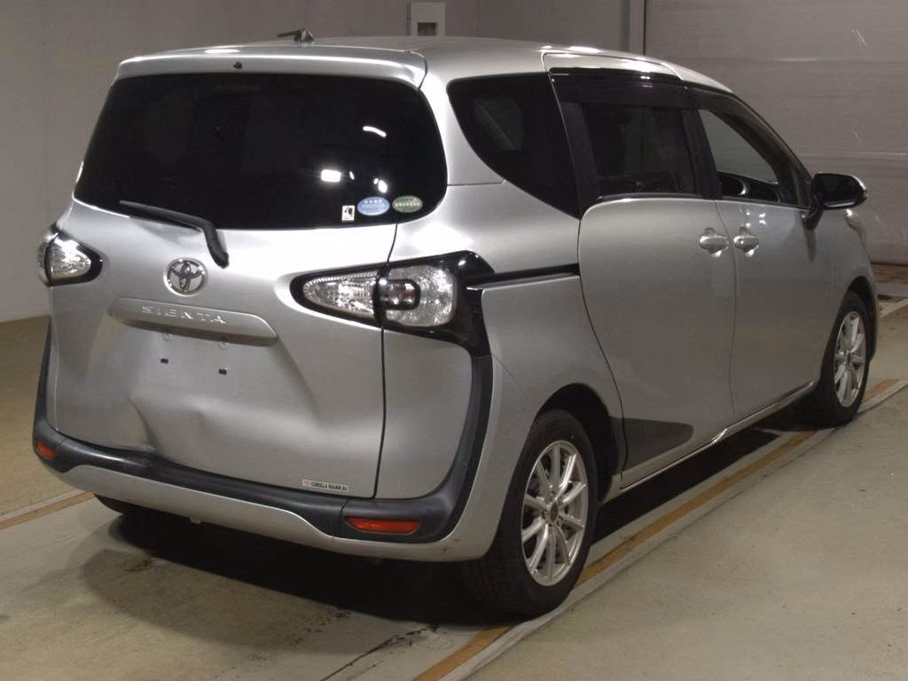 TOYOTA SIENTA