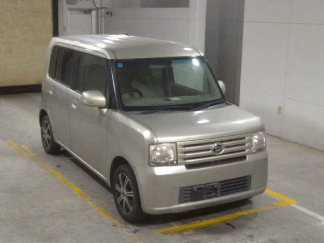 DAIHATSU MOVE CONTE