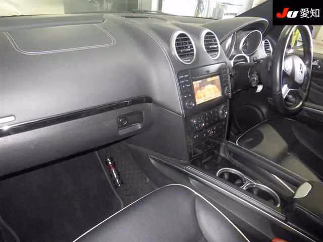 MERCEDES-BENZ M-CLASS