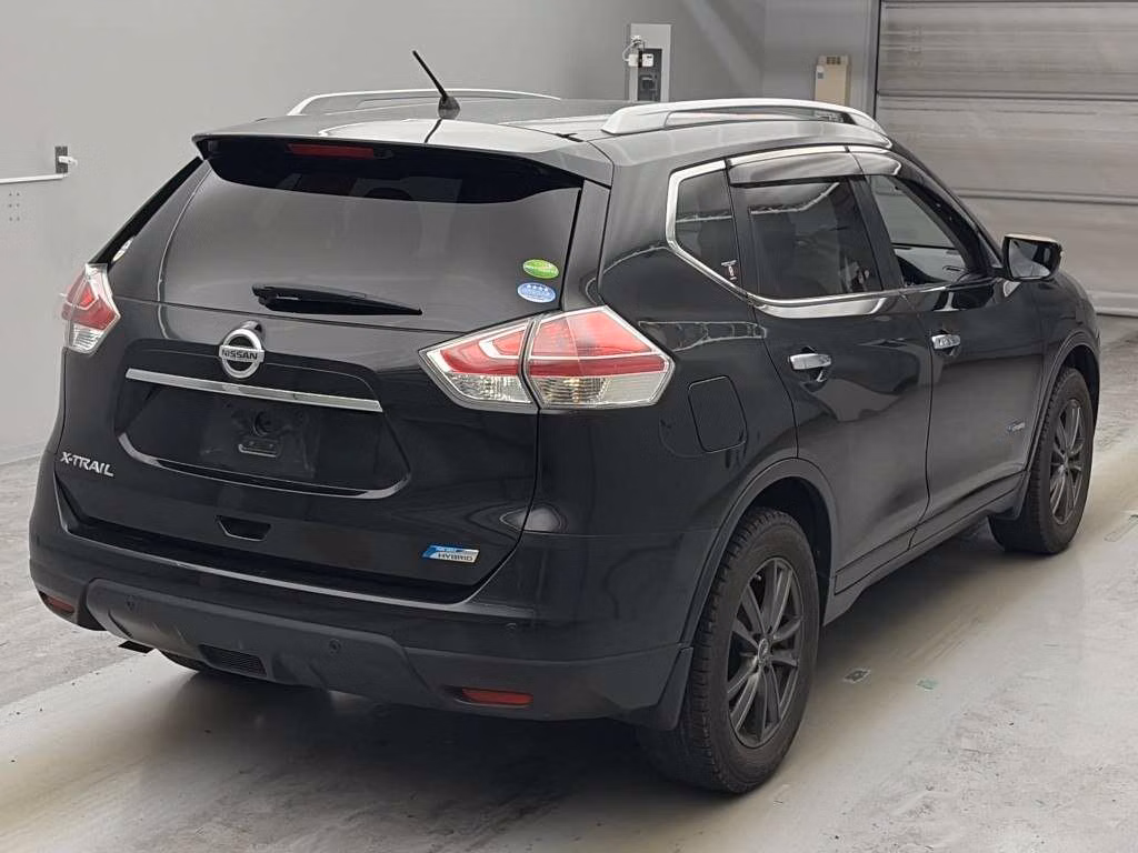 NISSAN X-TRAIL