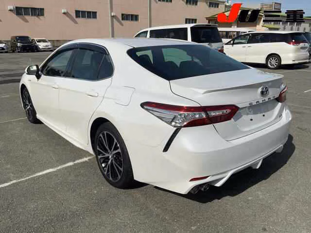 TOYOTA CAMRY