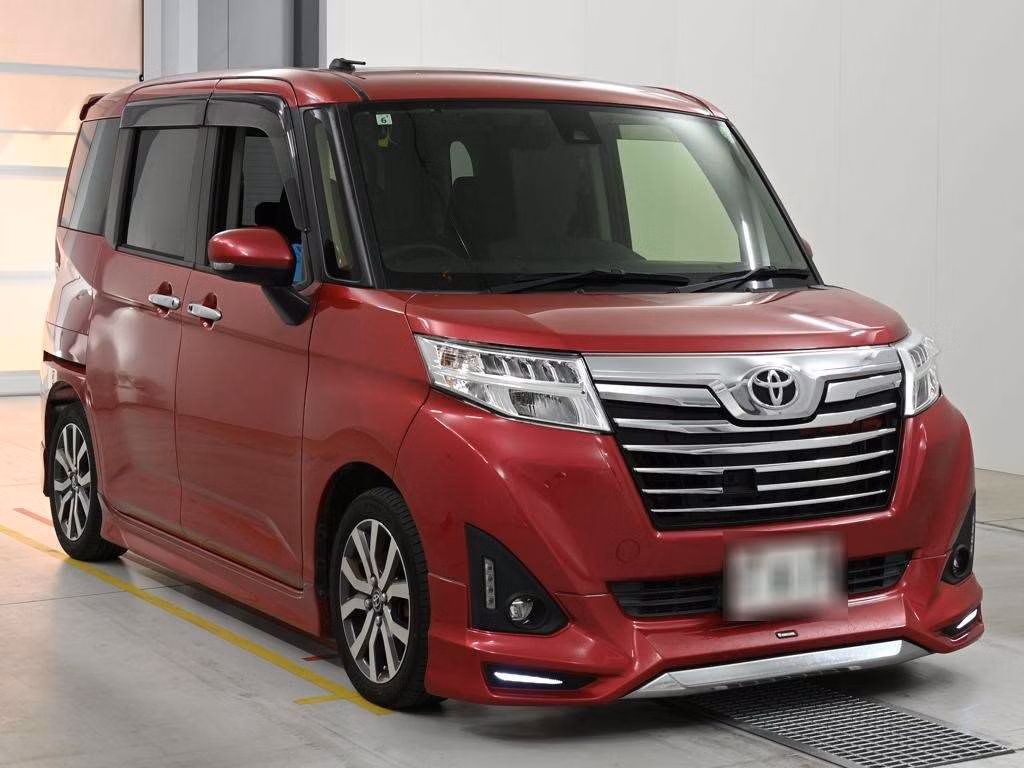 TOYOTA ROOMY
