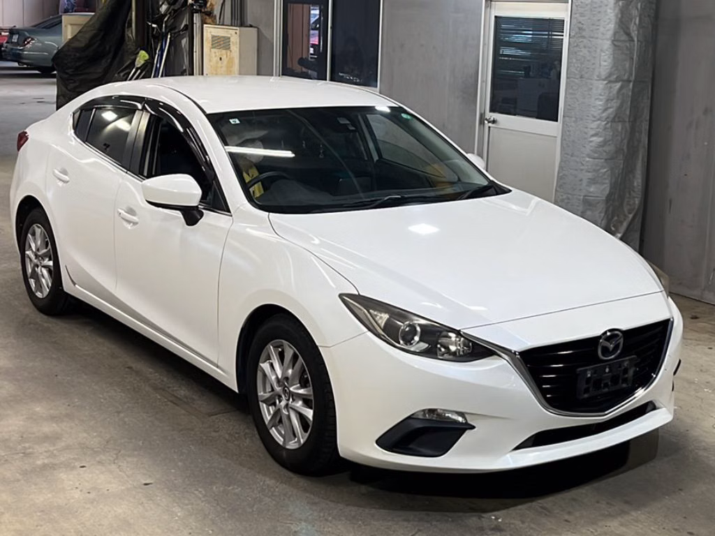 MAZDA AXELA