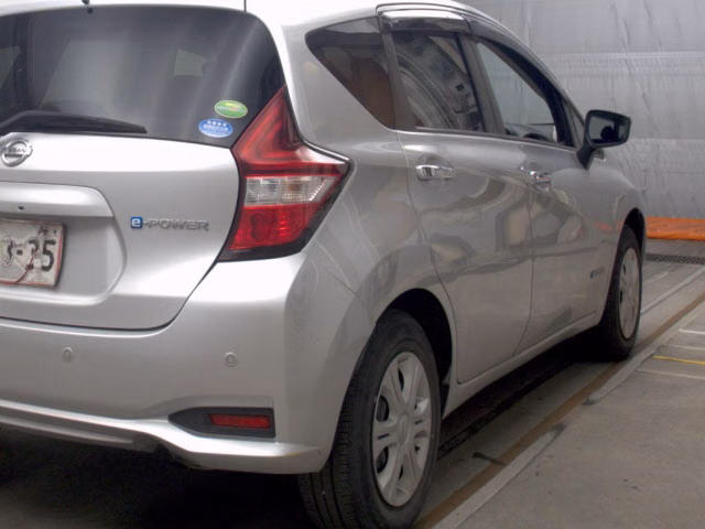 NISSAN NOTE