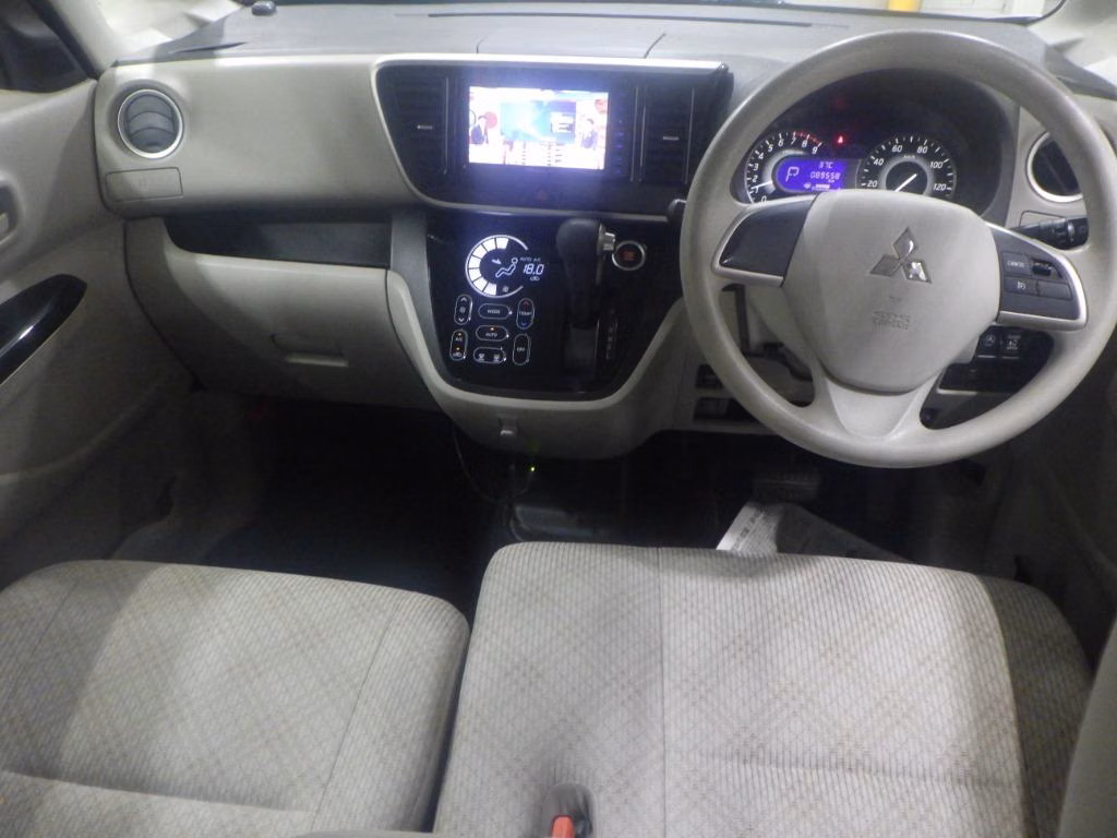 MITSUBISHI EK SPACE