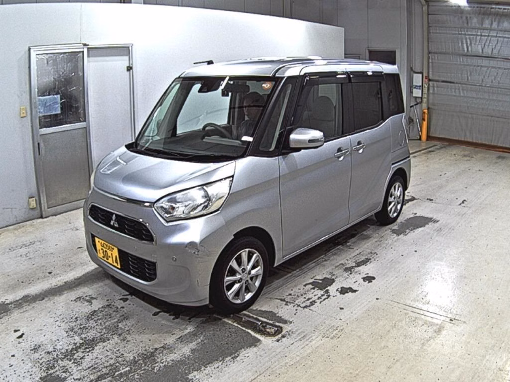 MITSUBISHI EK SPACE