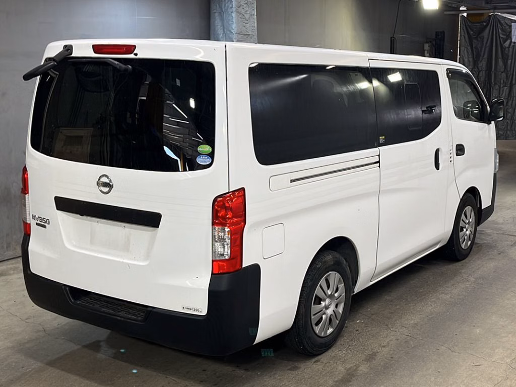 NISSAN NV350 CARAVAN