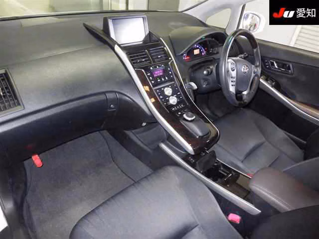 TOYOTA SAI