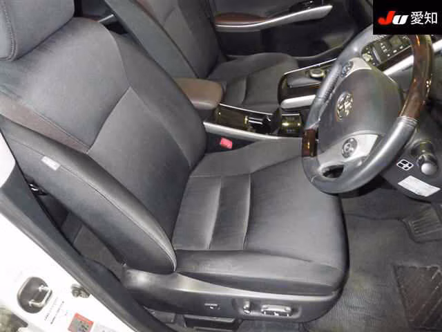 TOYOTA SAI