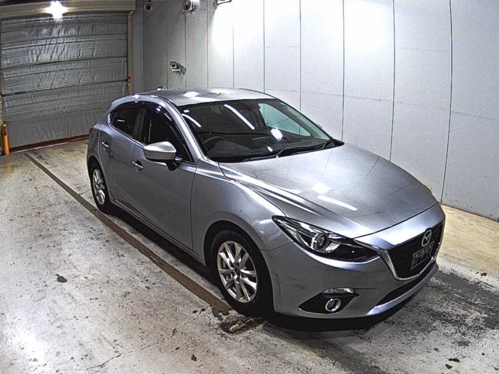 MAZDA AXELA