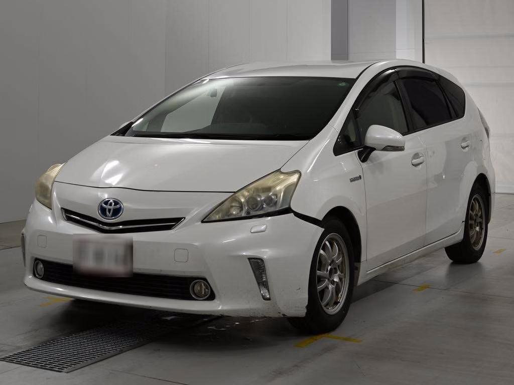TOYOTA PRIUS ALPHA