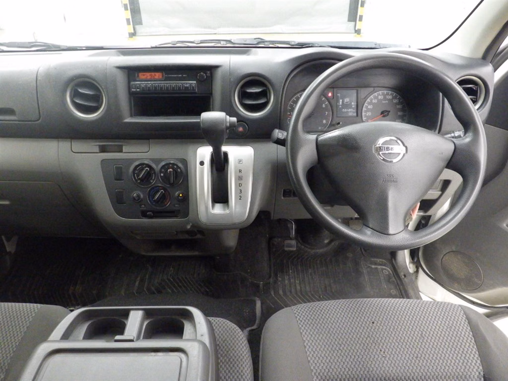 NISSAN NV350 CARAVAN