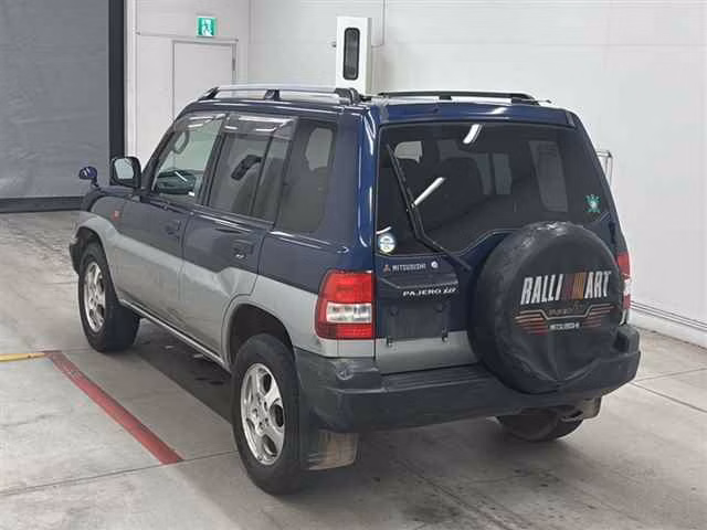 MITSUBISHI PAJERO IO
