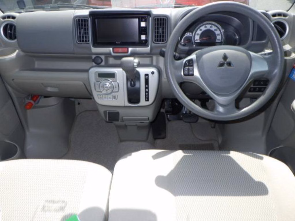 MITSUBISHI TOWN BOX