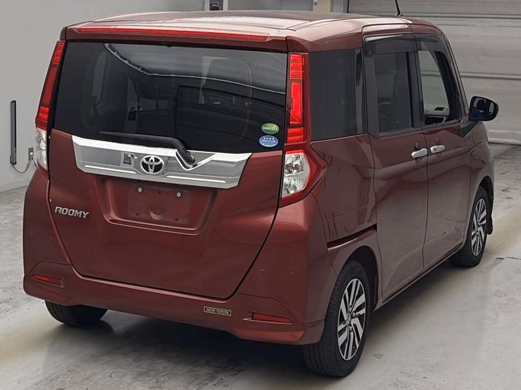 TOYOTA ROOMY