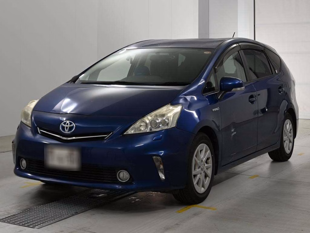 TOYOTA PRIUS ALPHA