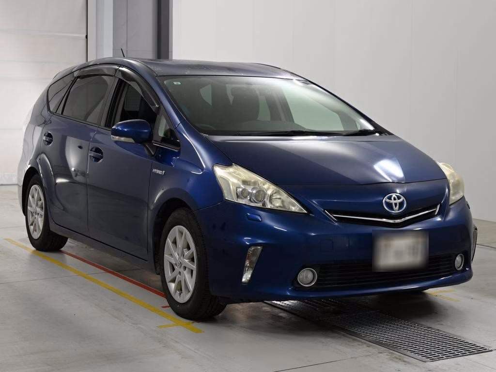 TOYOTA PRIUS ALPHA