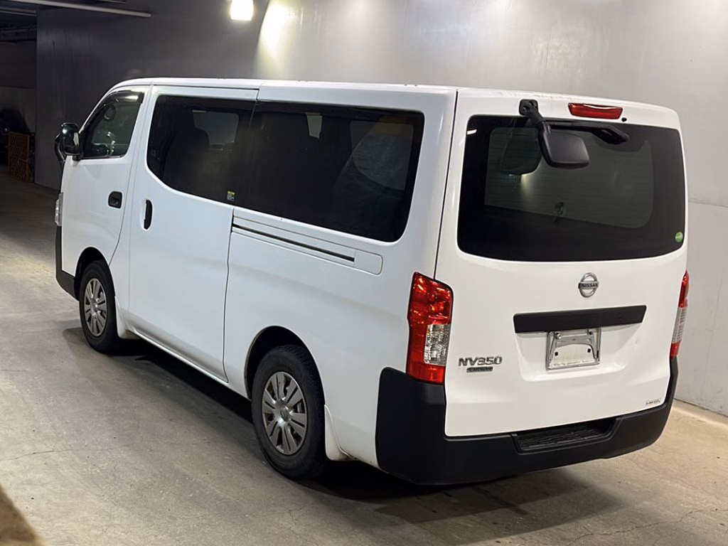 NISSAN NV350 CARAVAN