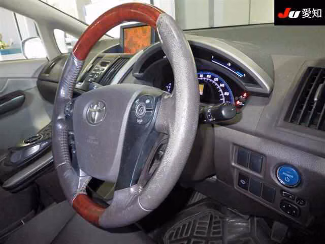TOYOTA SAI