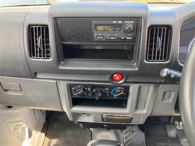 MITSUBISHI MINICAB