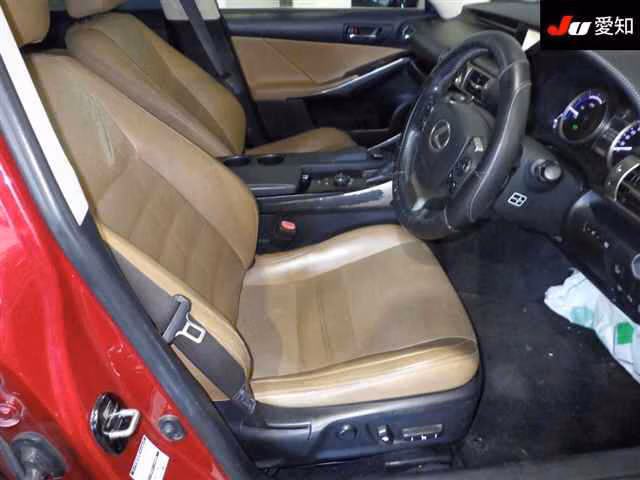 LEXUS IS300H