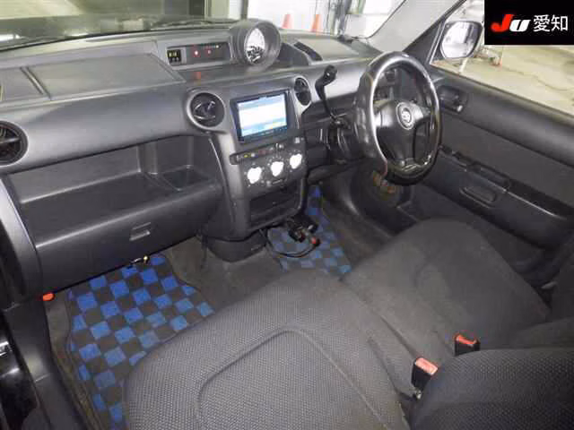 TOYOTA BB