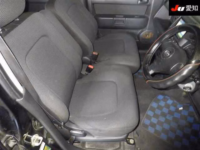 TOYOTA BB