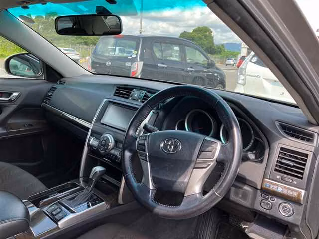 TOYOTA MARK X
