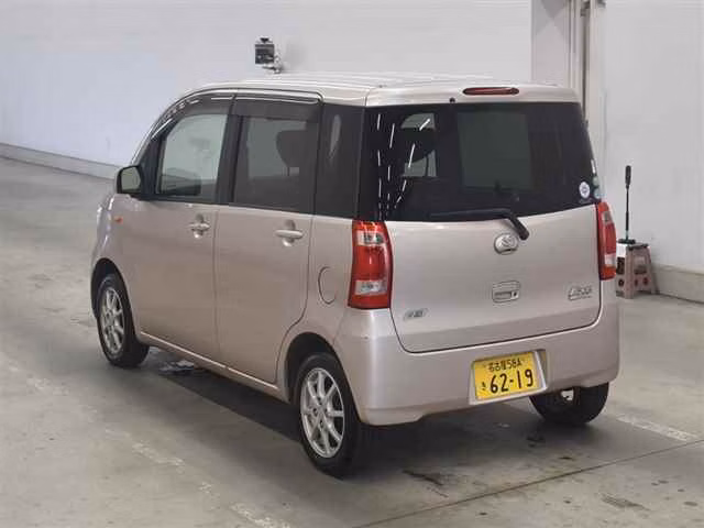 DAIHATSU TANTO EXE
