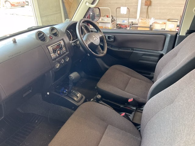 MITSUBISHI PAJERO MINI