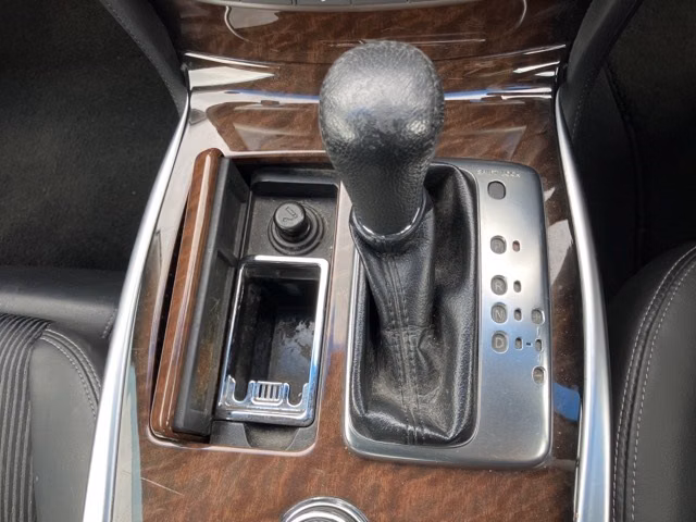 NISSAN FUGA