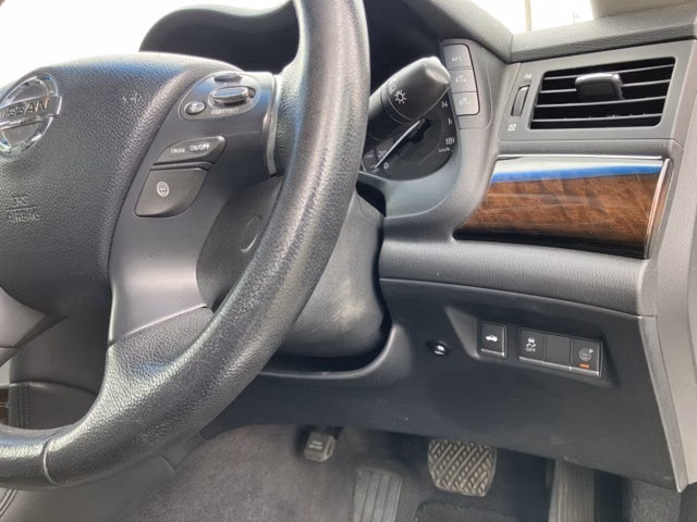 NISSAN FUGA