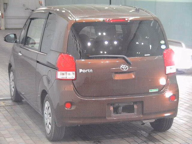 TOYOTA PORTE