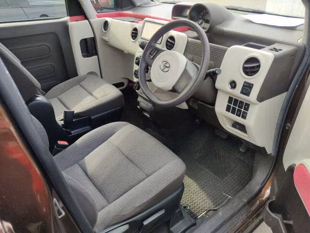TOYOTA PORTE