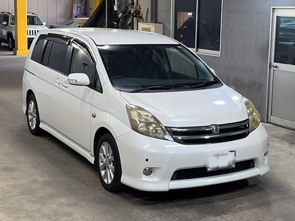 TOYOTA ISIS