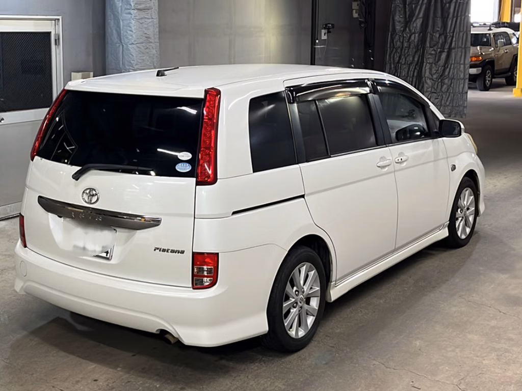 TOYOTA ISIS