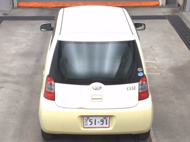 DAIHATSU ESSE