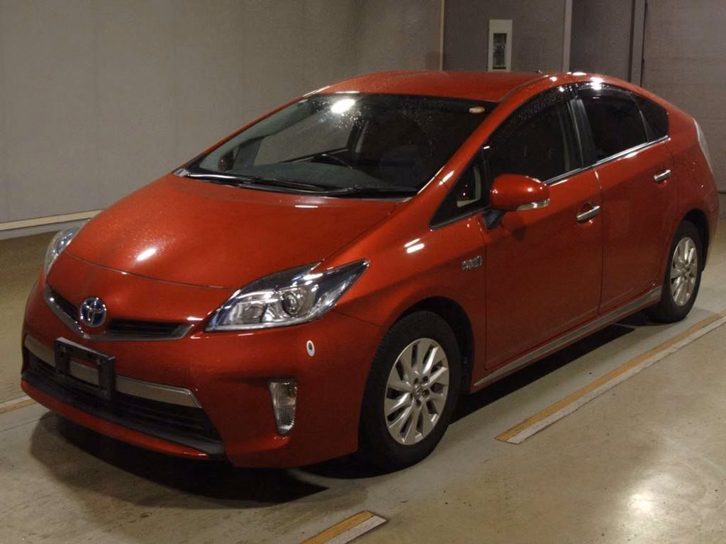 TOYOTA PRIUS PHV
