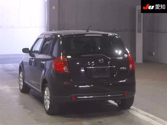 MAZDA VERISA
