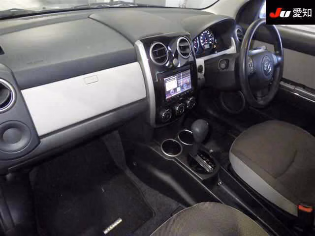 MAZDA VERISA