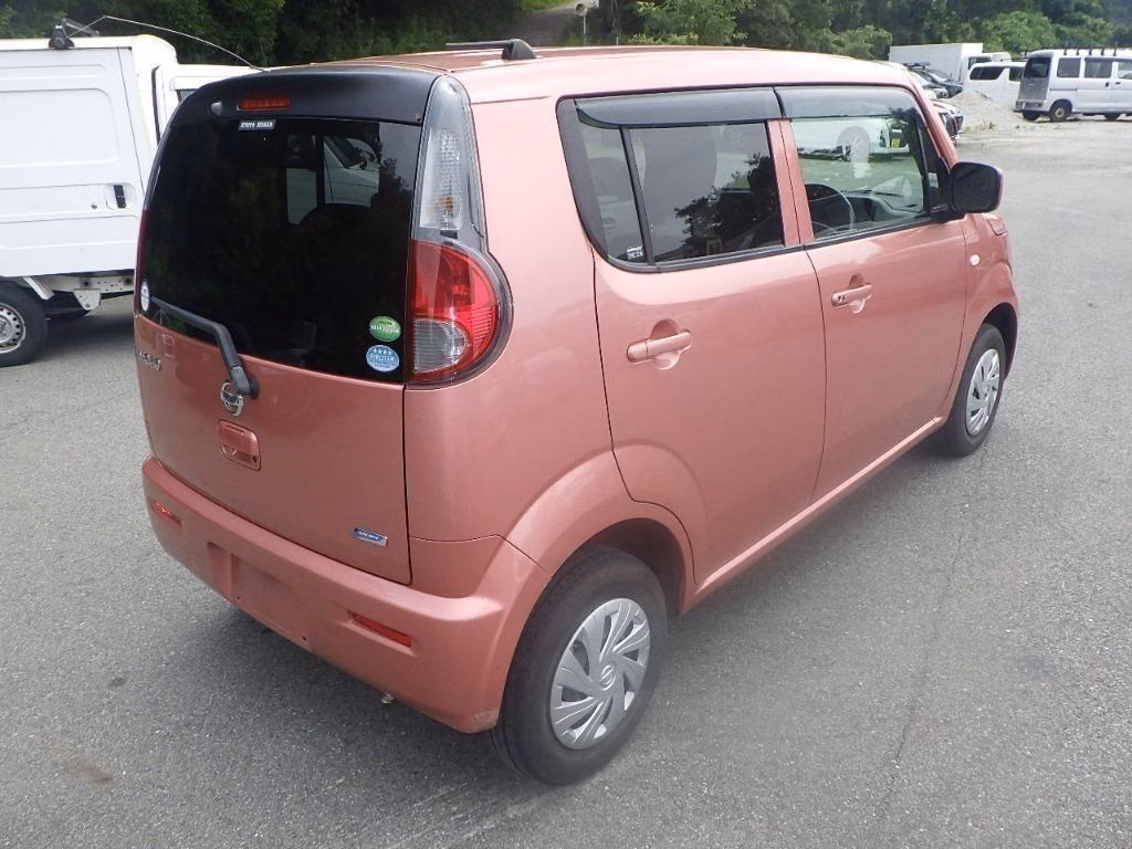 NISSAN MOCO