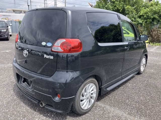 TOYOTA PORTE
