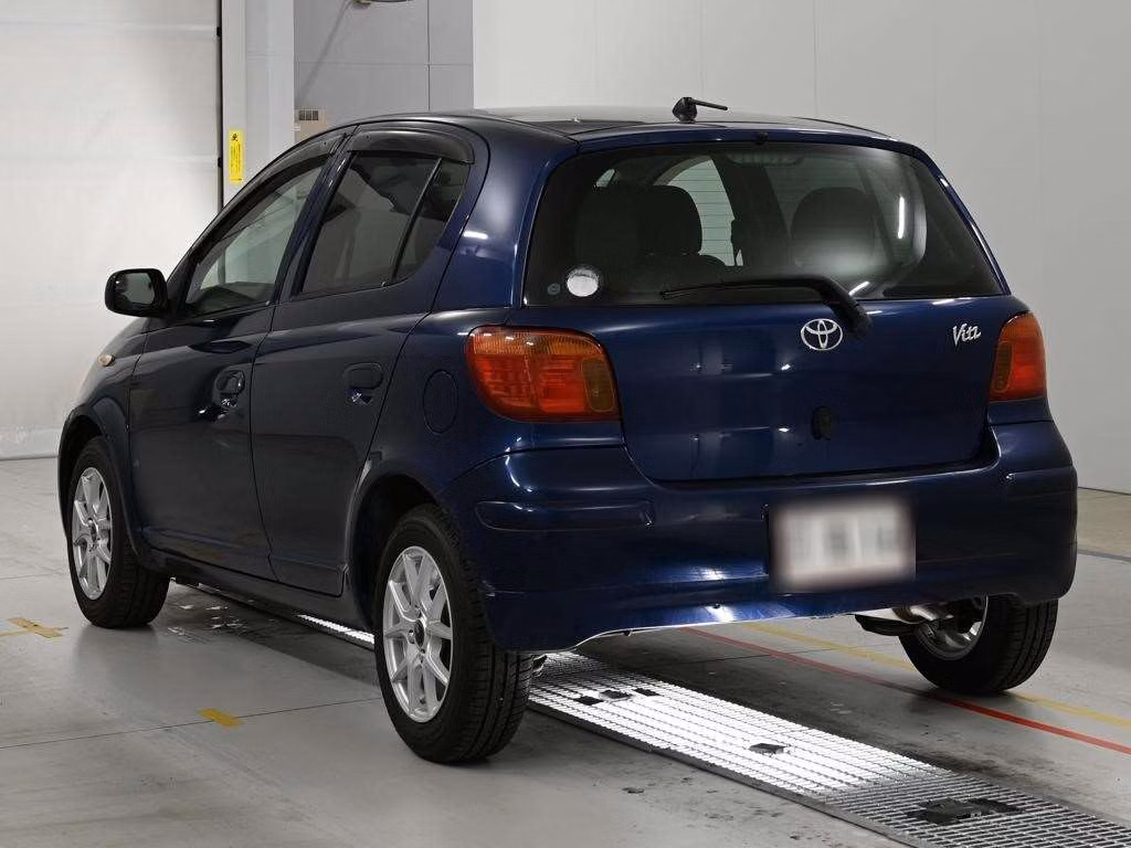 TOYOTA VITZ