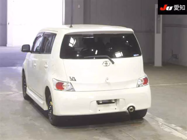 TOYOTA BB