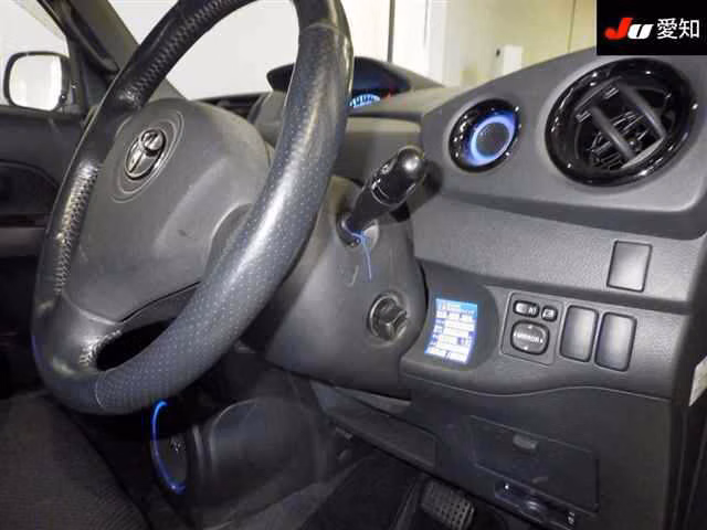 TOYOTA BB