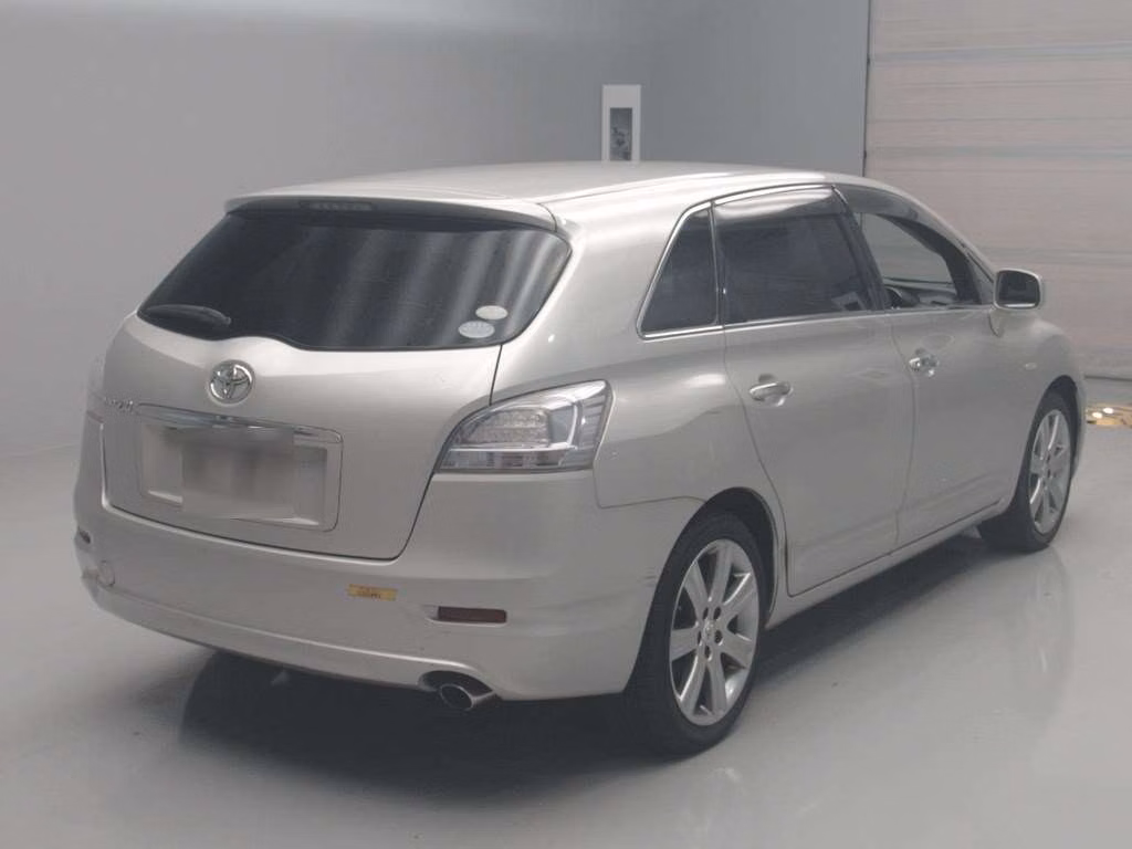 TOYOTA MARK X ZIO