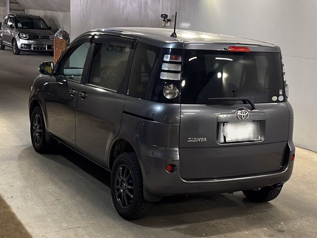 TOYOTA SIENTA