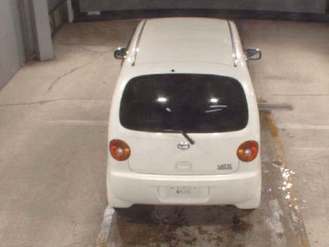 DAIHATSU MOVE LATTE