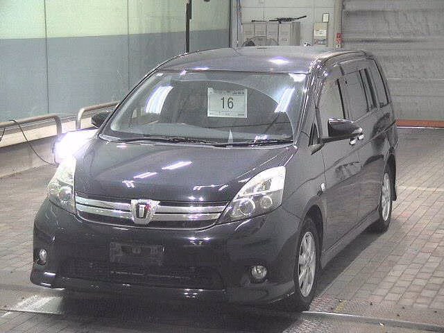 TOYOTA ISIS