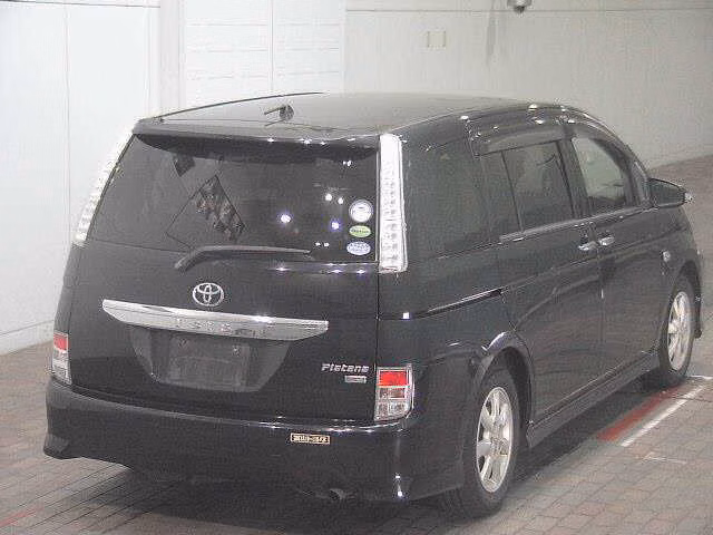 TOYOTA ISIS